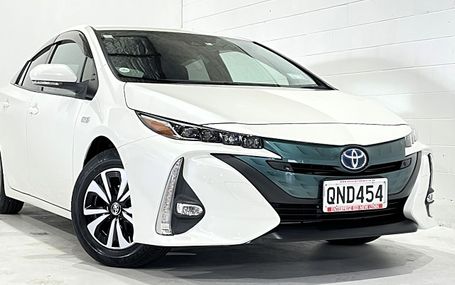 2018 Toyota Prius PHV S SAFETY PLUS Test Drive Form