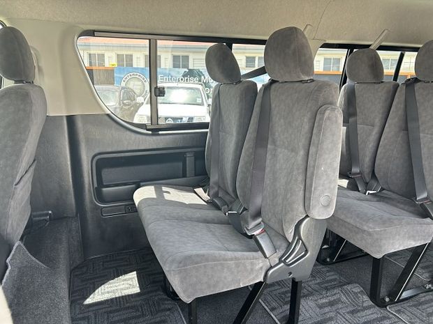 2013 Toyota Hiace 