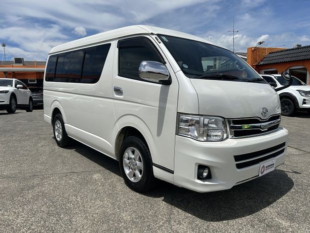 2013 Toyota Hiace 