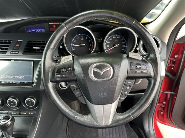 2012 Mazda Axela 