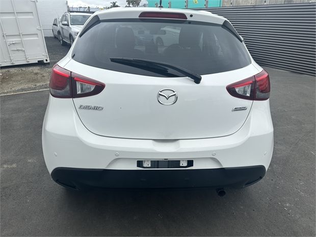 2018 Mazda Demio 