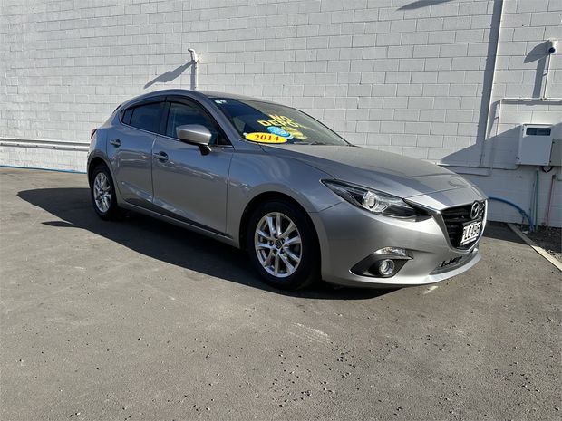 2014 Mazda Axela 