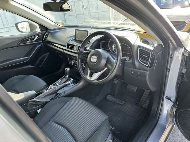 2014 Mazda Axela 