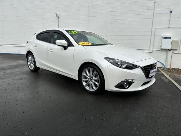 2014 Mazda Axela 