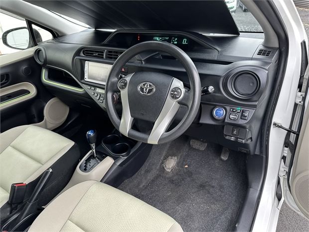 2012 Toyota Aqua Hybrid