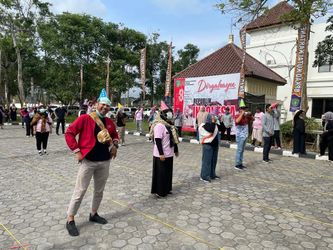 Semarak HUT RI ke 78, BPKAD KUKAR Gelar Perlombaan Menarik