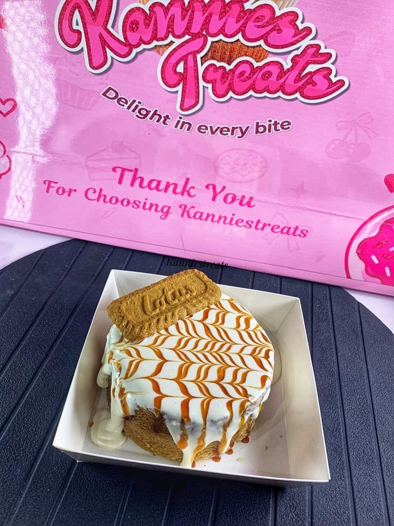 Vanilla Flood Cake