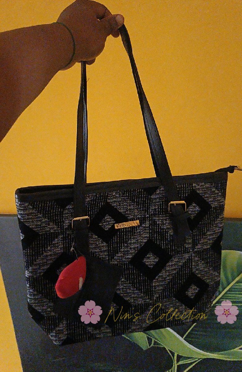 Black Mixed totes