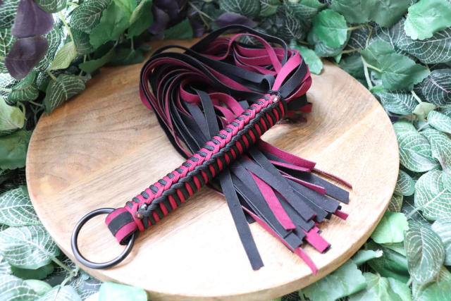 Flogger Ana Lisa