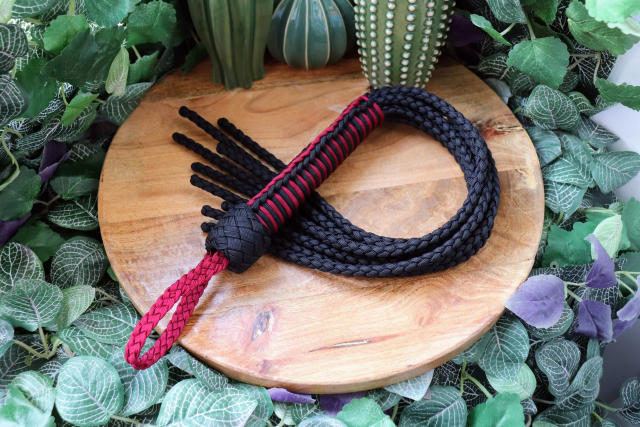 Flogger L'Obsidienne
