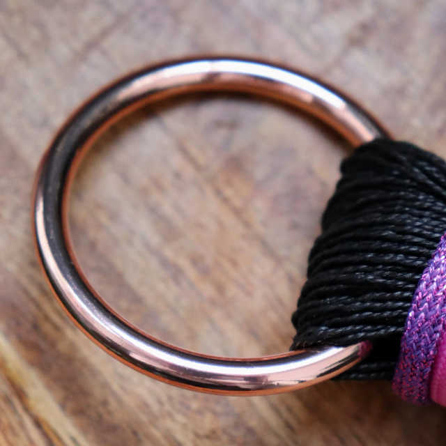Bitchy - products.floggers.ring.ring-rose-gold-steel