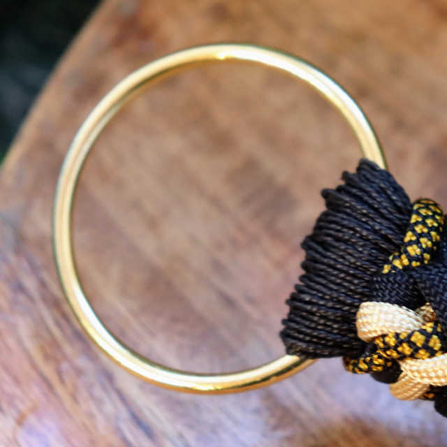 Kevlar Bee - products.floggers.ring.ring-gold-o