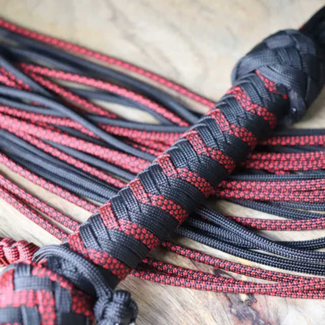 En Rouge & Noir - products.floggers.handle.