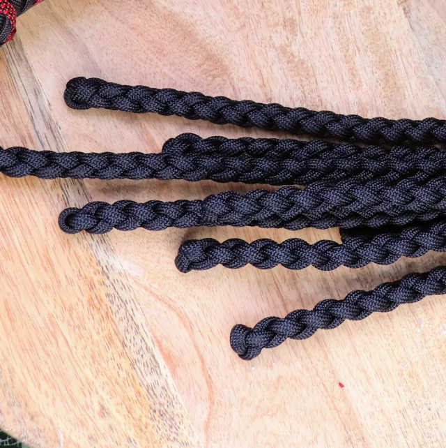 En Rouge & Noir - products.floggers.matter.