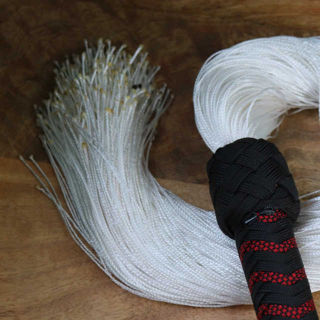En Rouge & Noir - products.floggers.matter.
