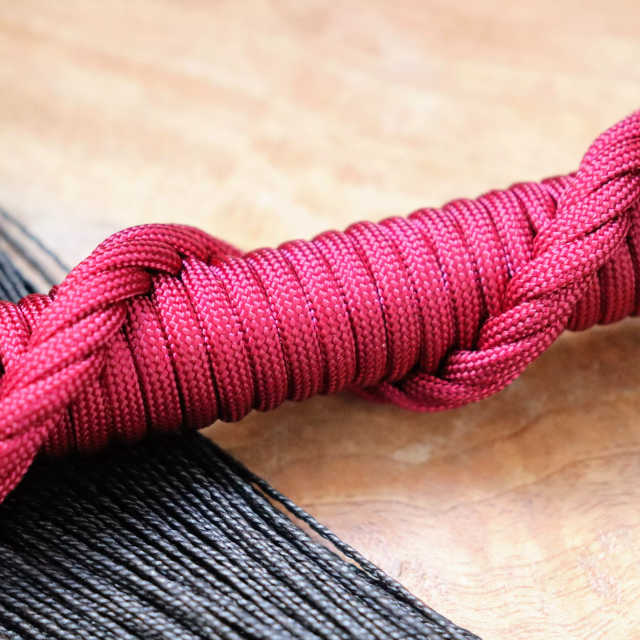 Burgundy's Claw - products.floggers.handle.