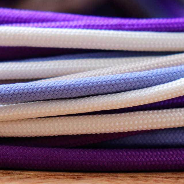 Em'S - products.floggers.matter.