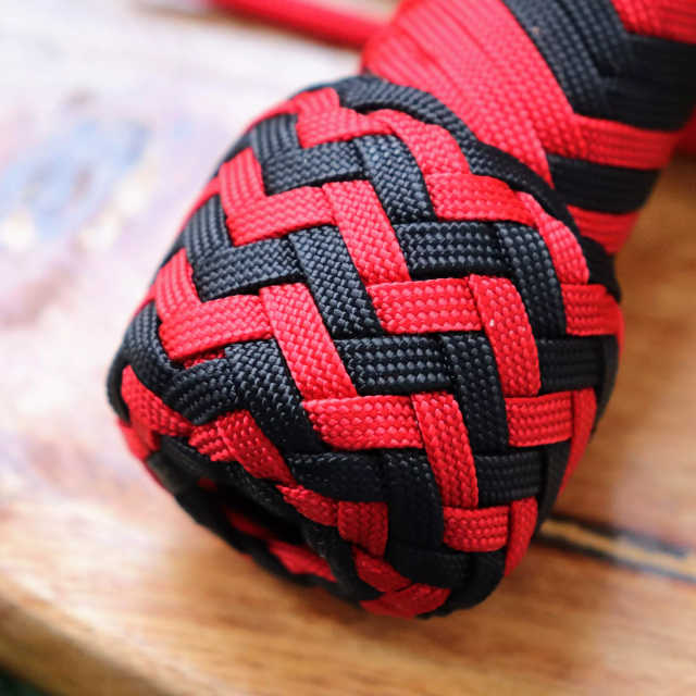 Les Sequins Rouges - Select the Knob knot