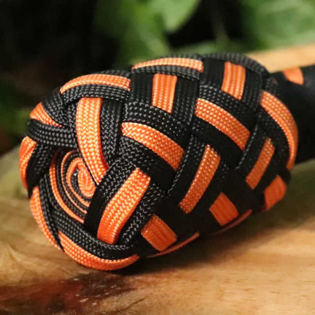 Hallowhip - Select the knob knot