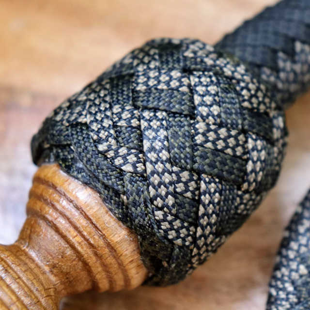 Snakeish - Select the knob knot