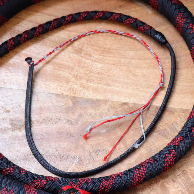 N° 128 - products.whips.whip-end.undefined