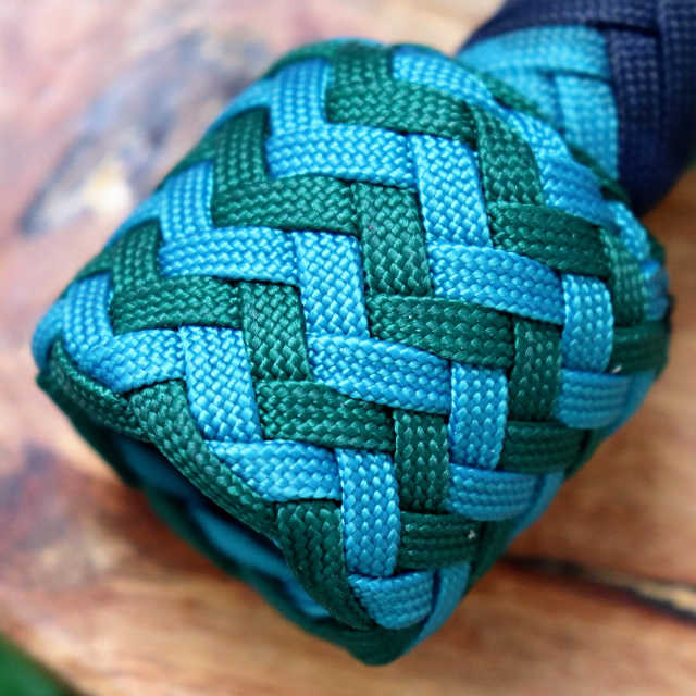 La Nixe - Select the knob knot