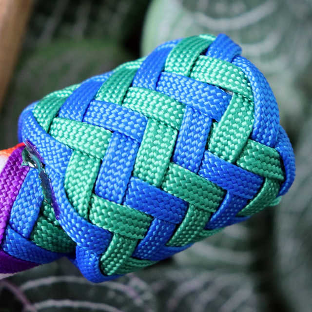 N° 143 - Select the knob knot