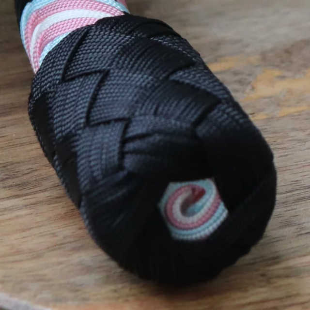 Trans Flag - Select the knob knot