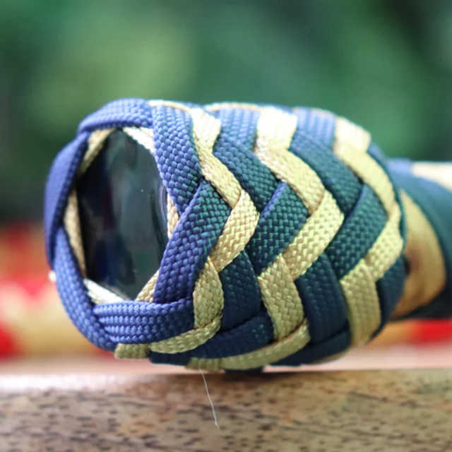 Wonder Woman - Select the knob knot