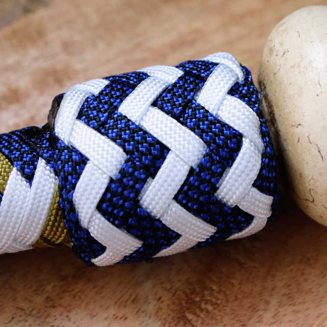 Scintille - Select the knob knot