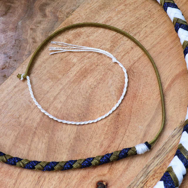 Scintille - products.whips.whip-end.undefined