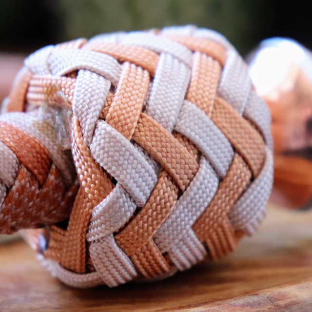 Summer Peach - Select the knob knot
