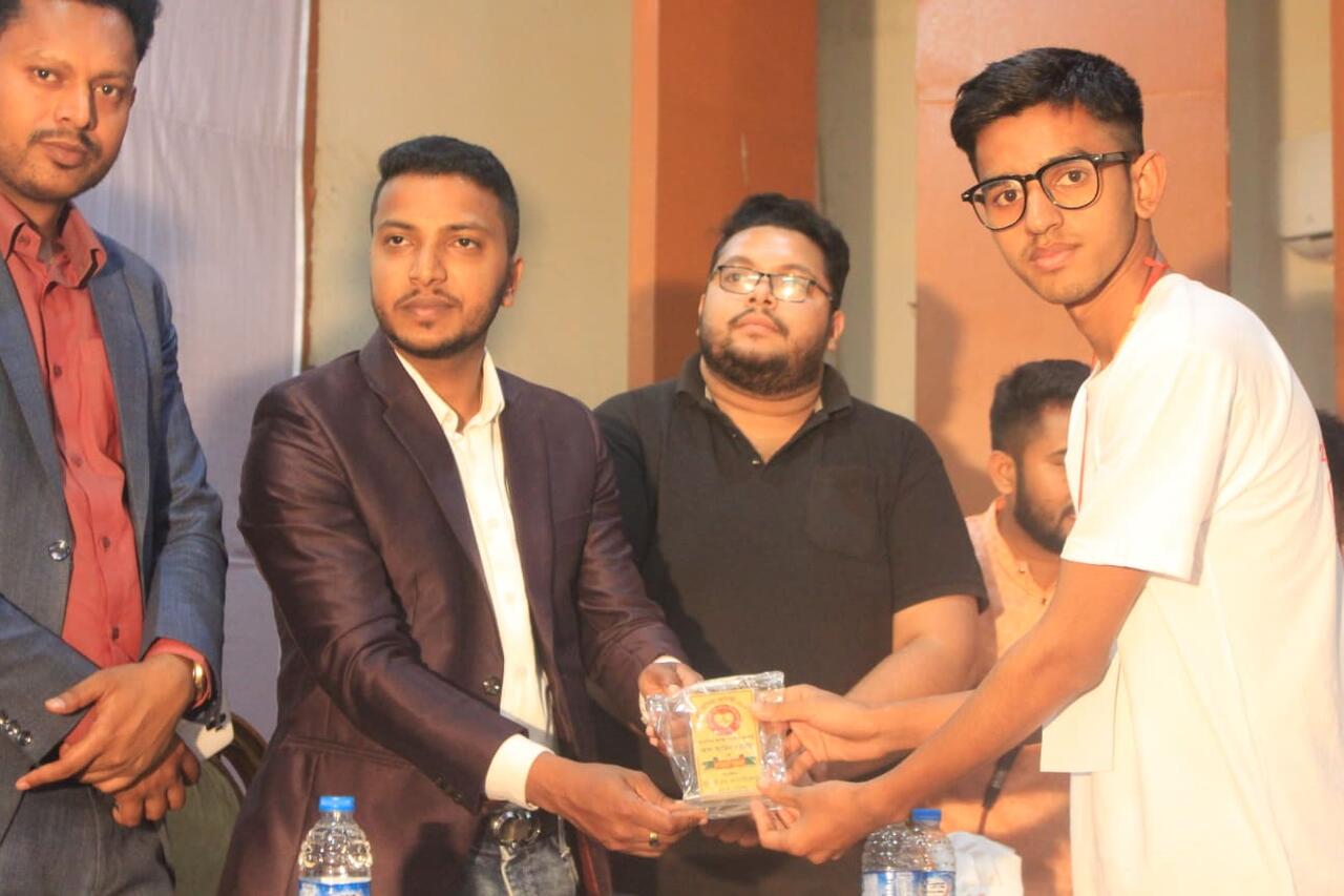 Volunteer Honorary Award presented to Md Abdul Mottalib by the Student Blood Organization of Bangladesh