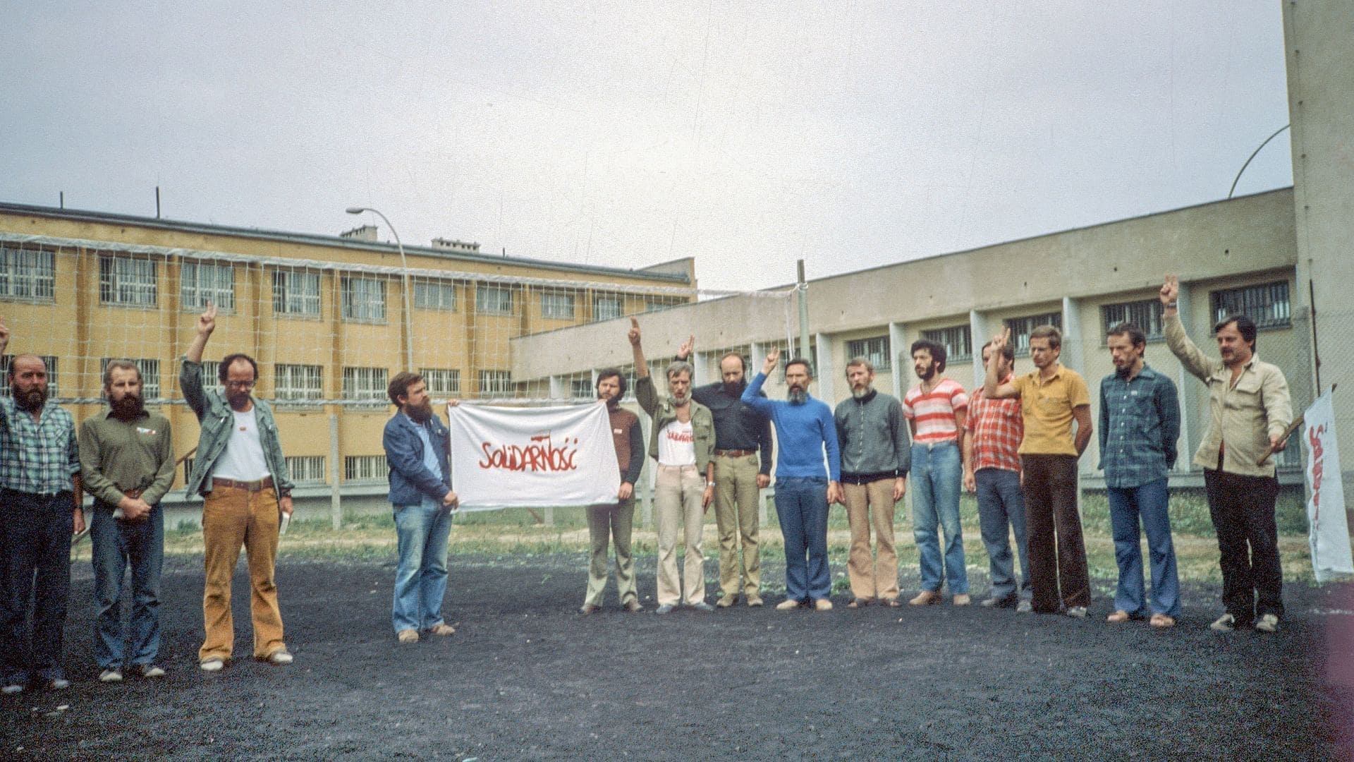 Solidarność: How Solidarity Changed Europe