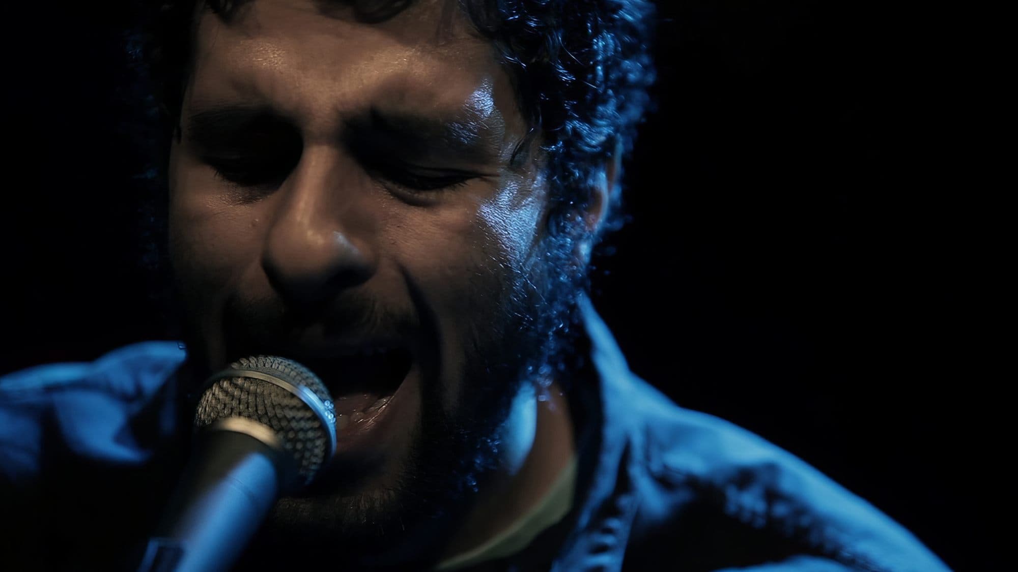 The Extraordinary Ordinary Life of José González