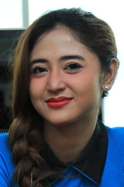 Dewi Persik