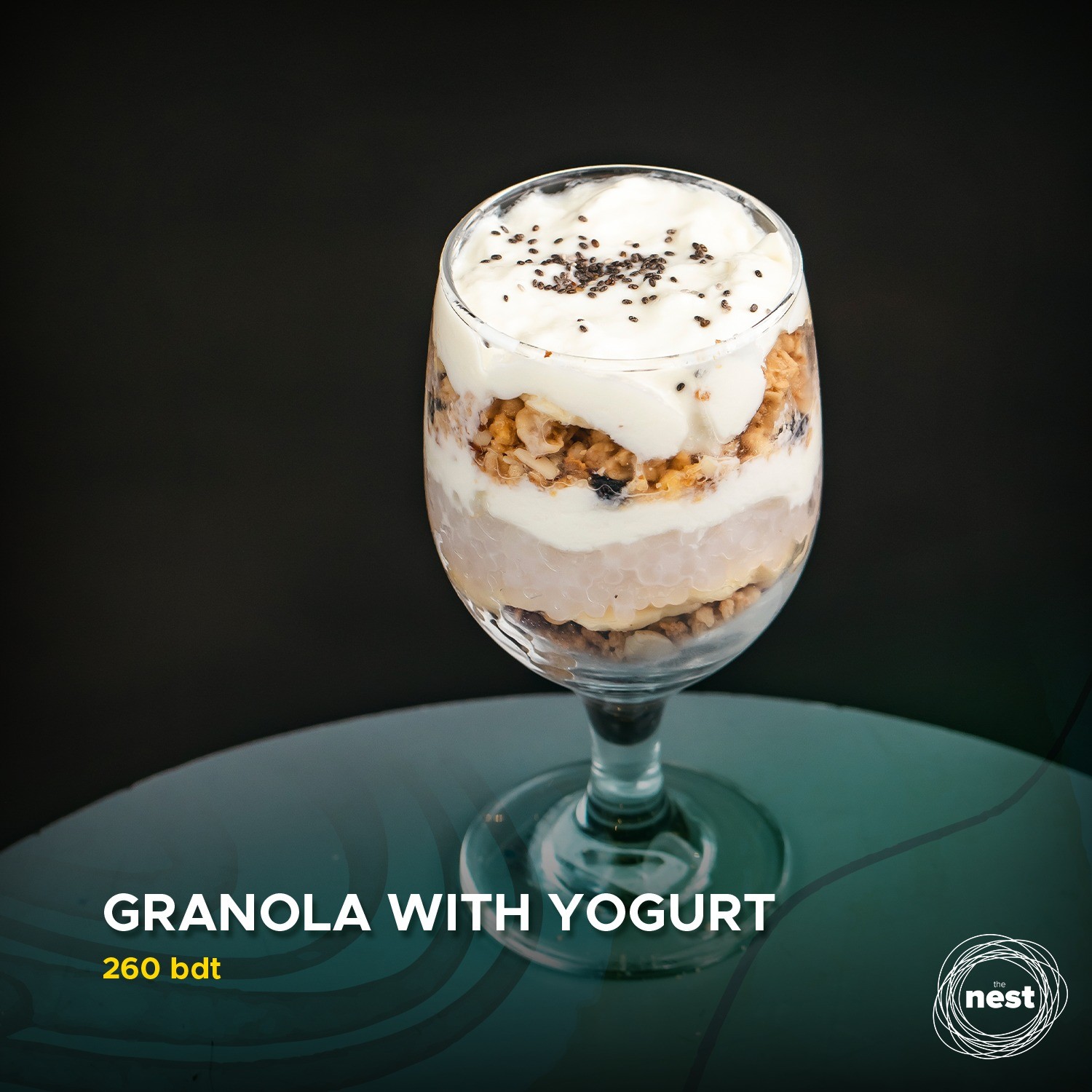 GRANOLA WITH YOGURT