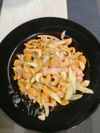 Chicken Cashew Nut Salad