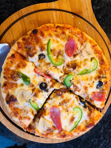 B. B. Q Chicken Pizza