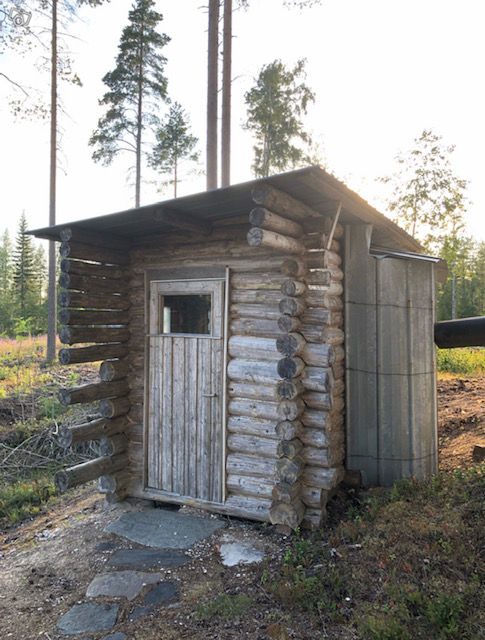 Vuokrattavana pieni mökki lammen äärellä | Kainuu | Eräilmoitukset