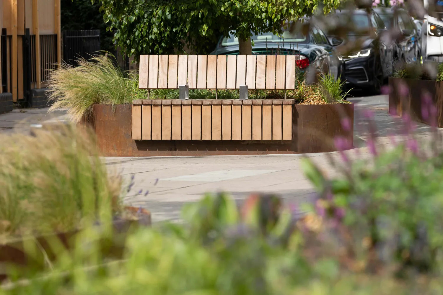 AKRI planter with integrated timber seating
