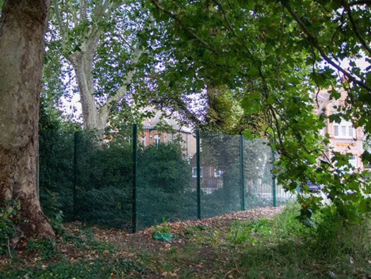 358 mesh fencing protects sites effectively, yet its design characteristics allow surrounding wildlife to thrive rather than struggle