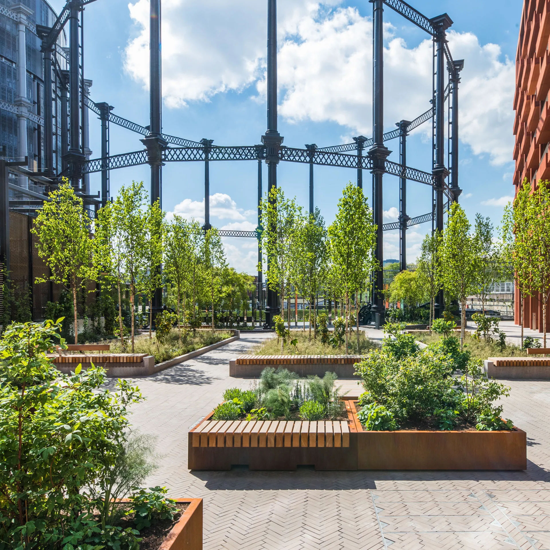 Streetlife outdoor seating and planters - Gasholder Park & Triplets, King’s Cross, London