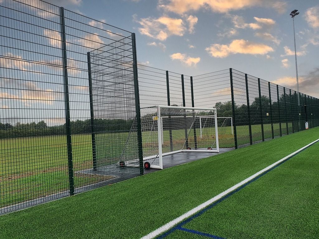 Sports fencing from Zaun
