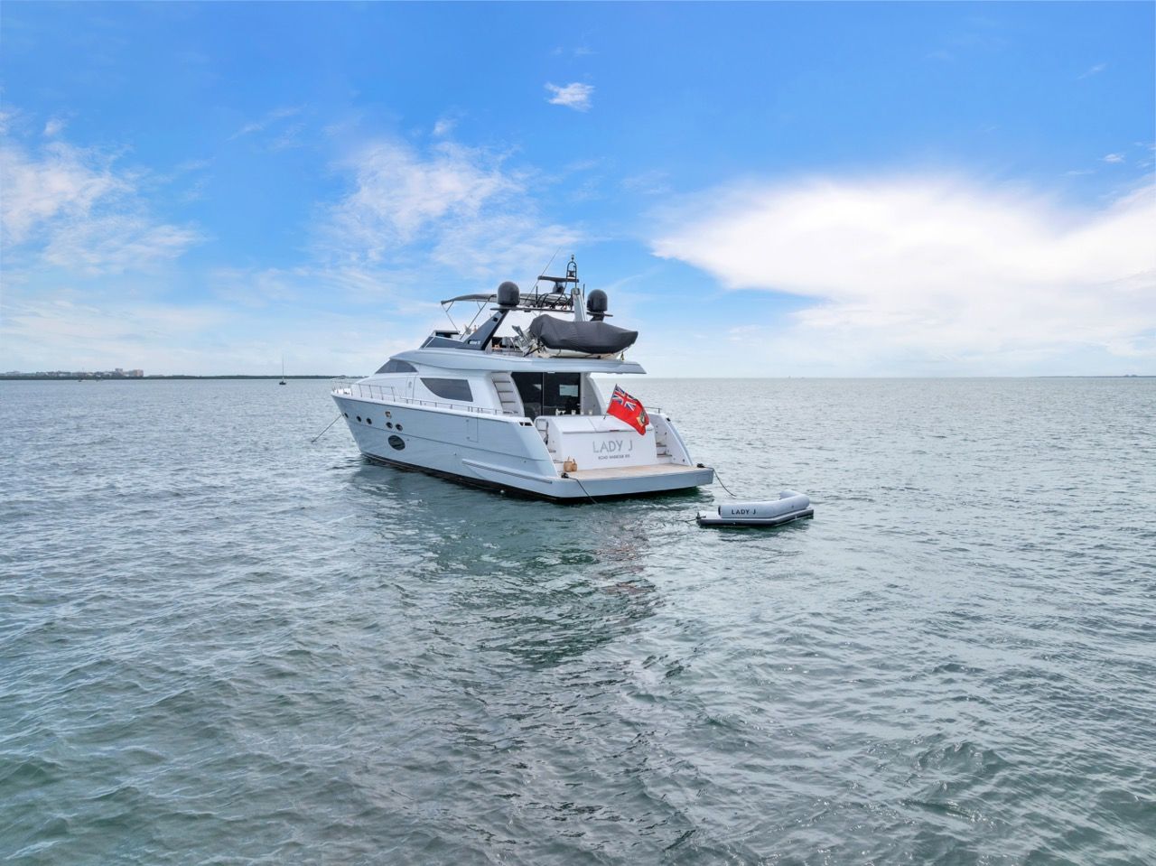 72ft Uniesse