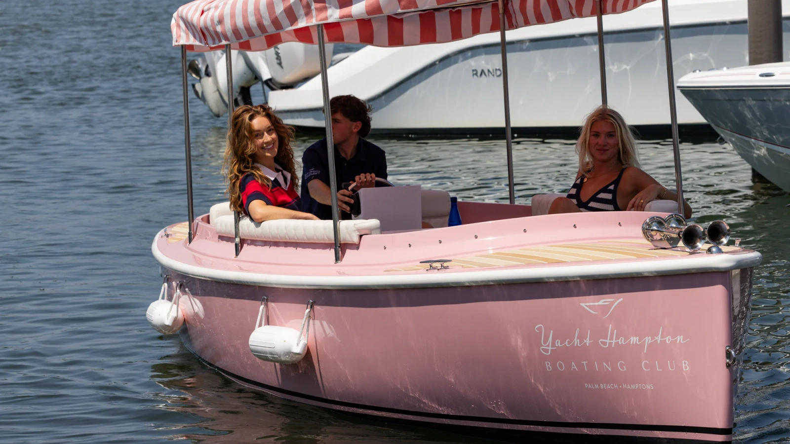 22ft 2025 "BARBIE" FUN BOAT 3
