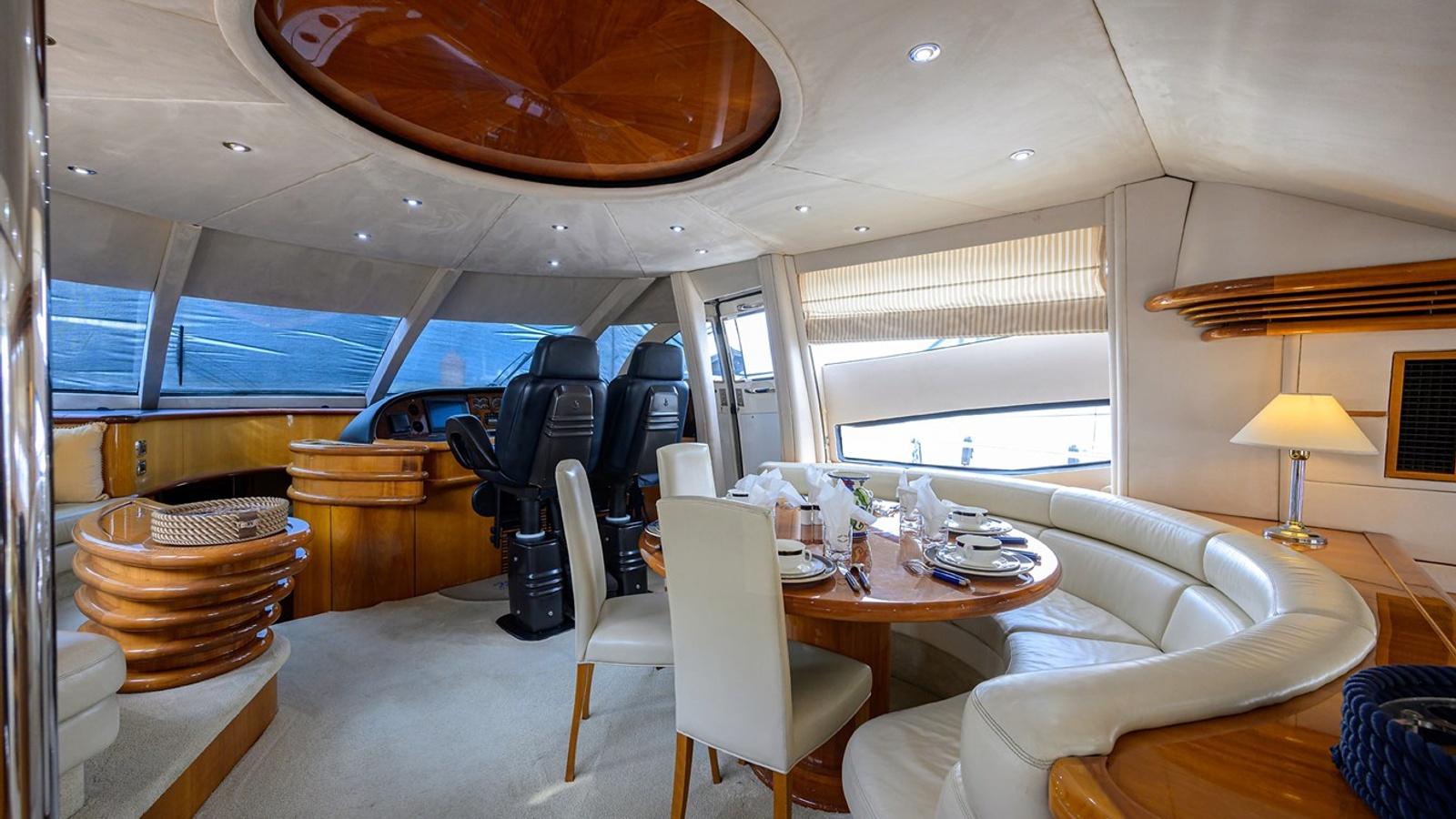 90ft Sunseeker Flybridge 16