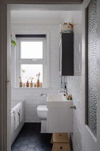 2 bed maisonette for sale in High Road Leyton, London, E10  - Property Image 25