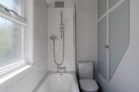 2 bed flat for sale in St. Annes Road, London, E11  - Property Image 19