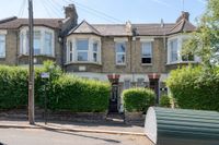 2 bed flat for sale in St. Annes Road, London, E11  - Property Image 1
